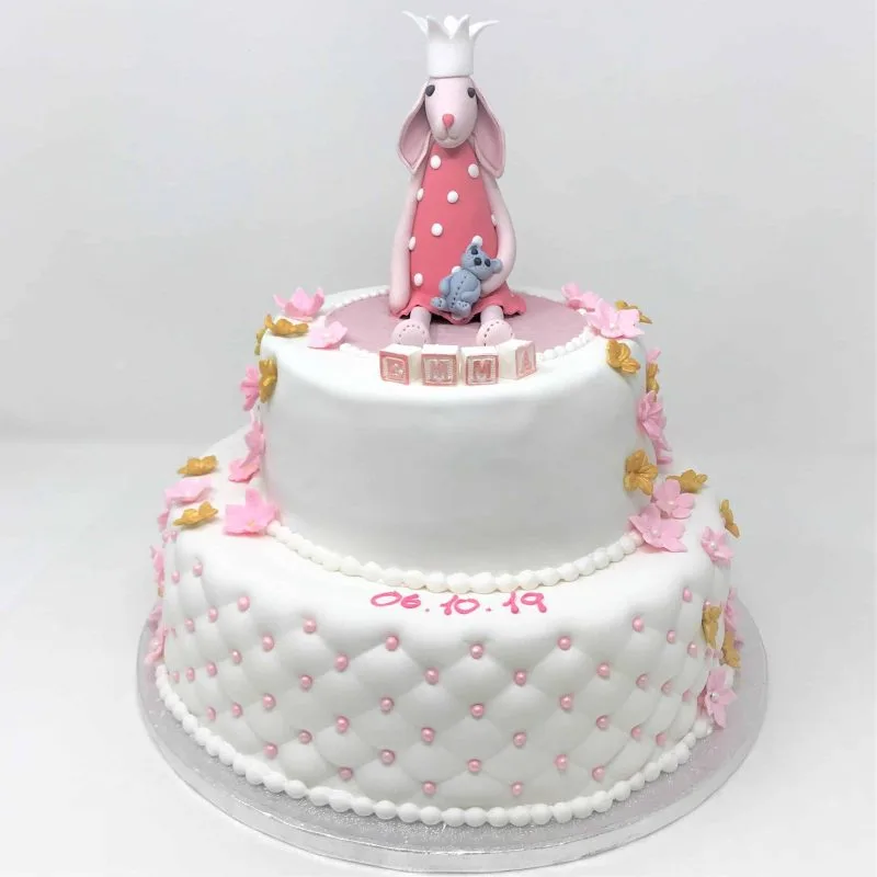 2. etasjes kake med kanin