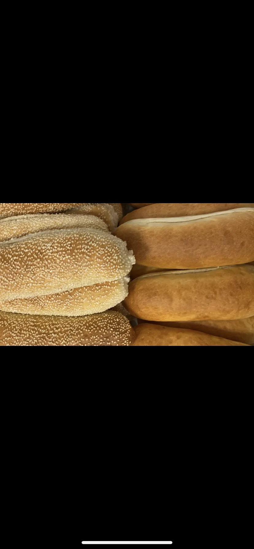 Pølsebrød med sesam